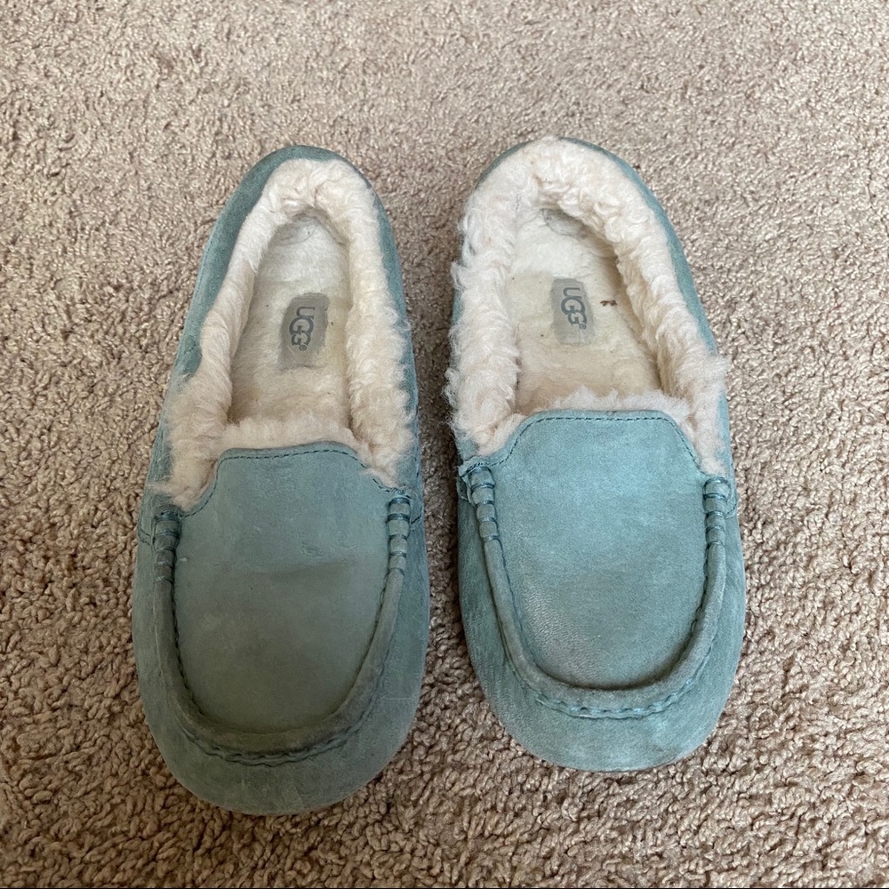 Ugg slippers